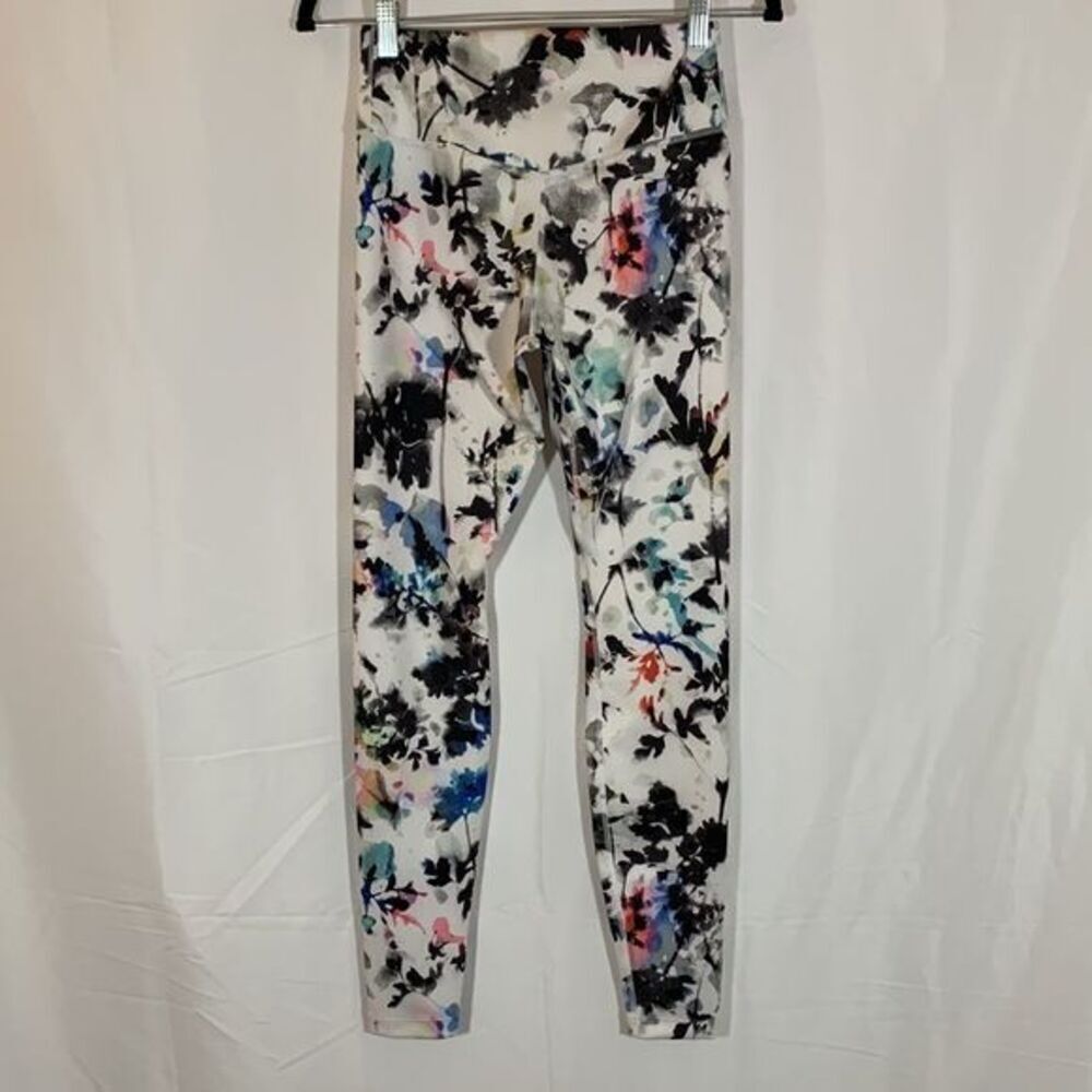 Nike White Multi-Colour Floral Leggings - Picture 2 of 6